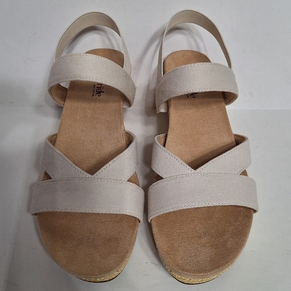 Life Stride NEW Soft System Danita Cream Platform Wedge Comfort Sandal Size 9 - Picture 1 of 10